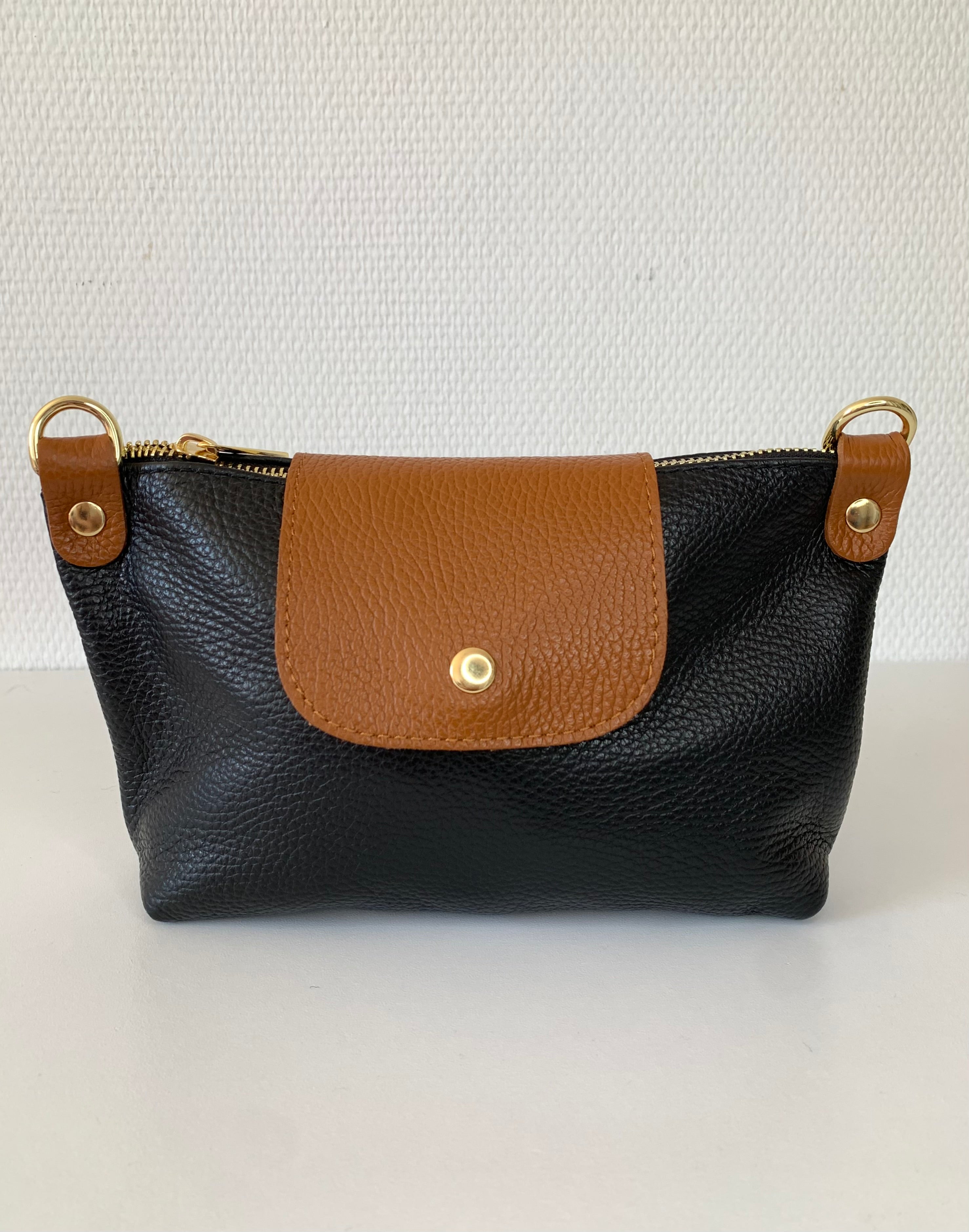 Bolso de piel fabricado en Italia