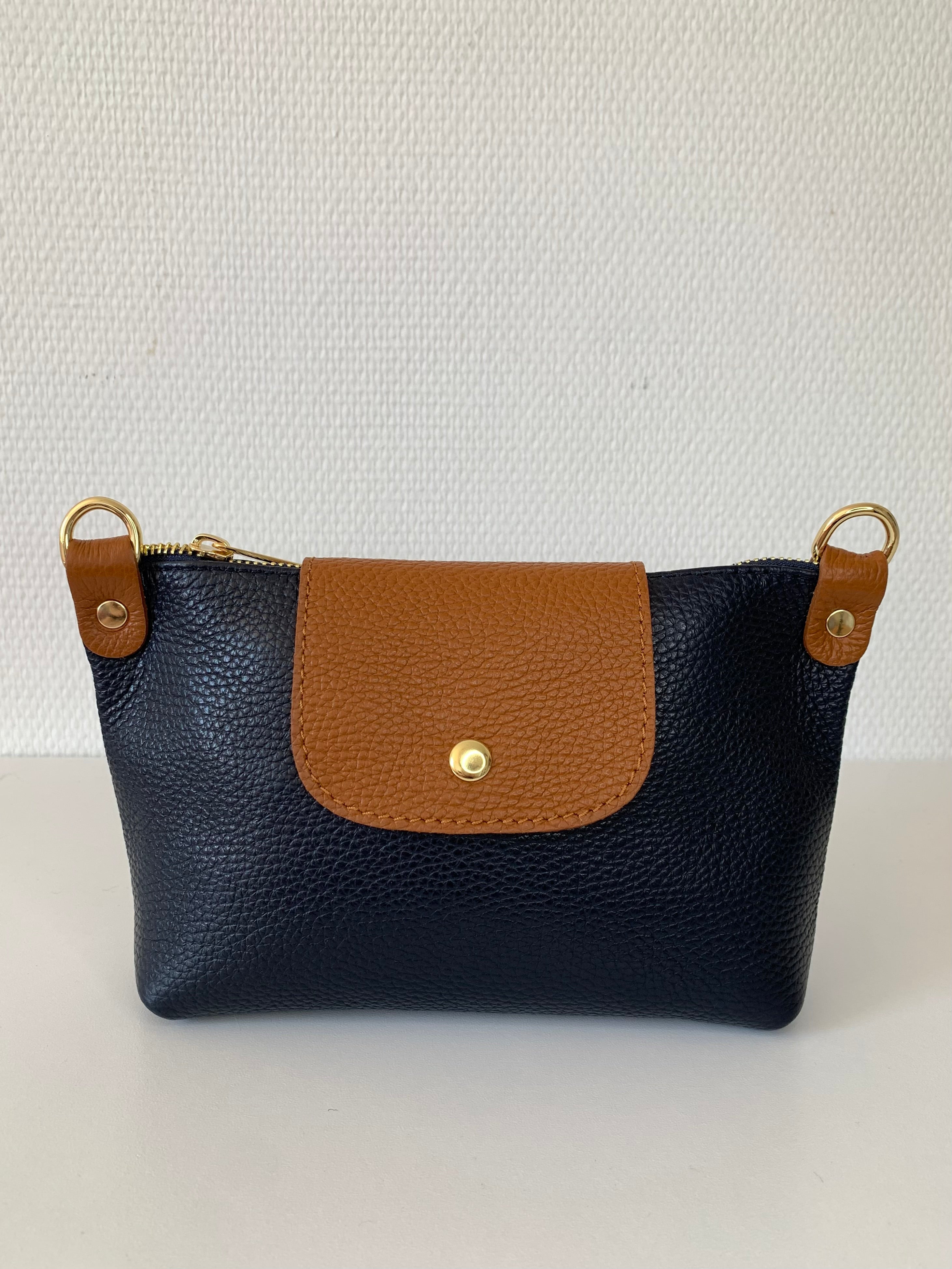 Bolso de piel fabricado en Italia
