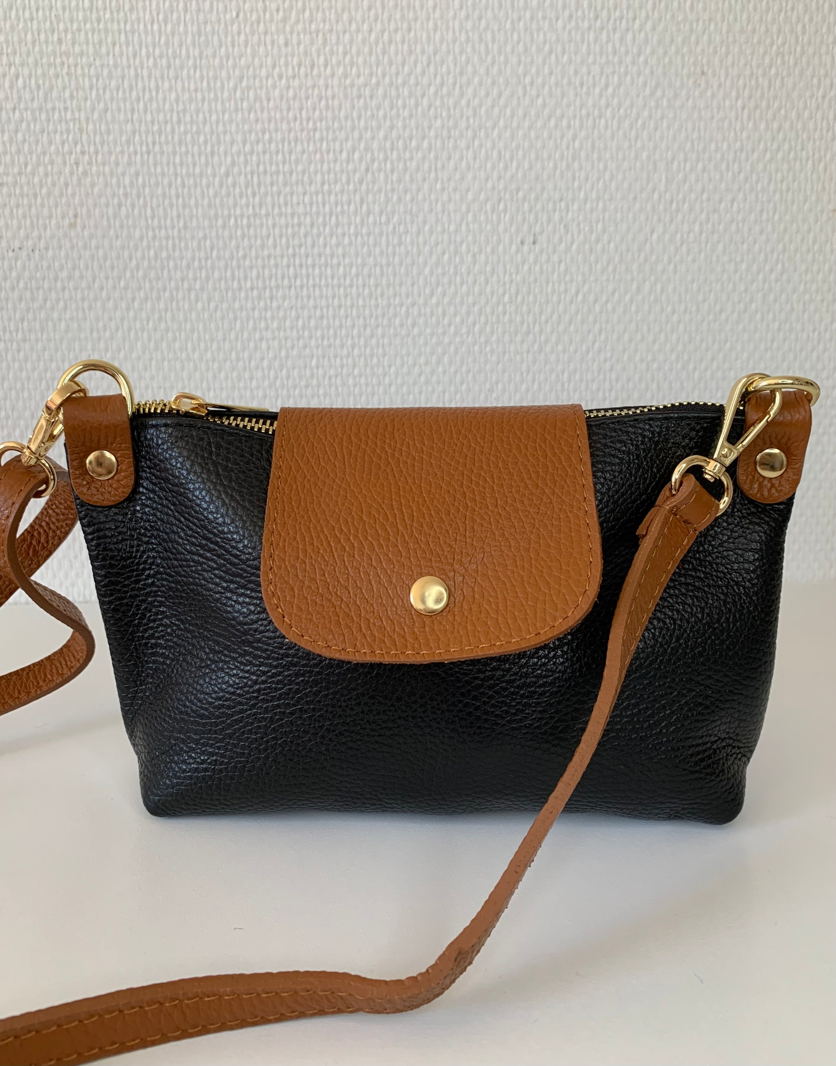 Bolso de piel fabricado en Italia