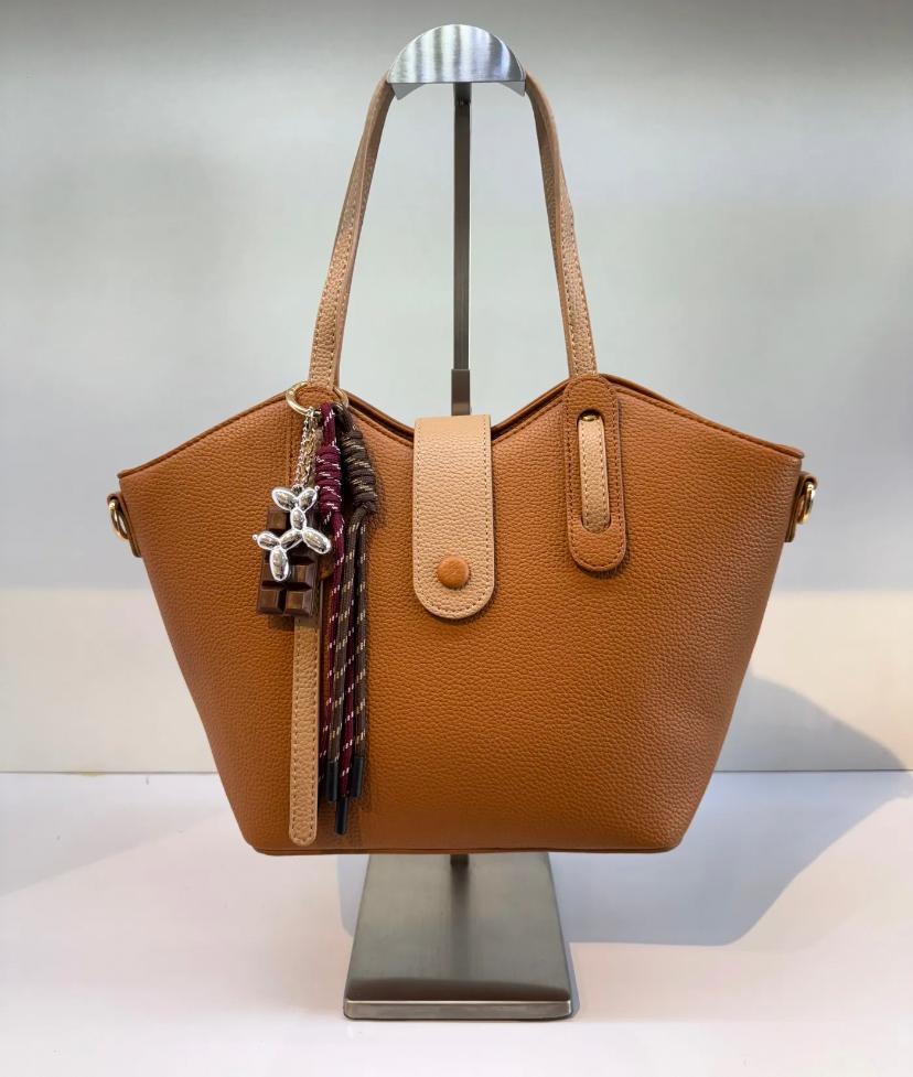 Sac à main Florence - bi color avec bandoulière Dimensions : 35 x 21 x 11 cm