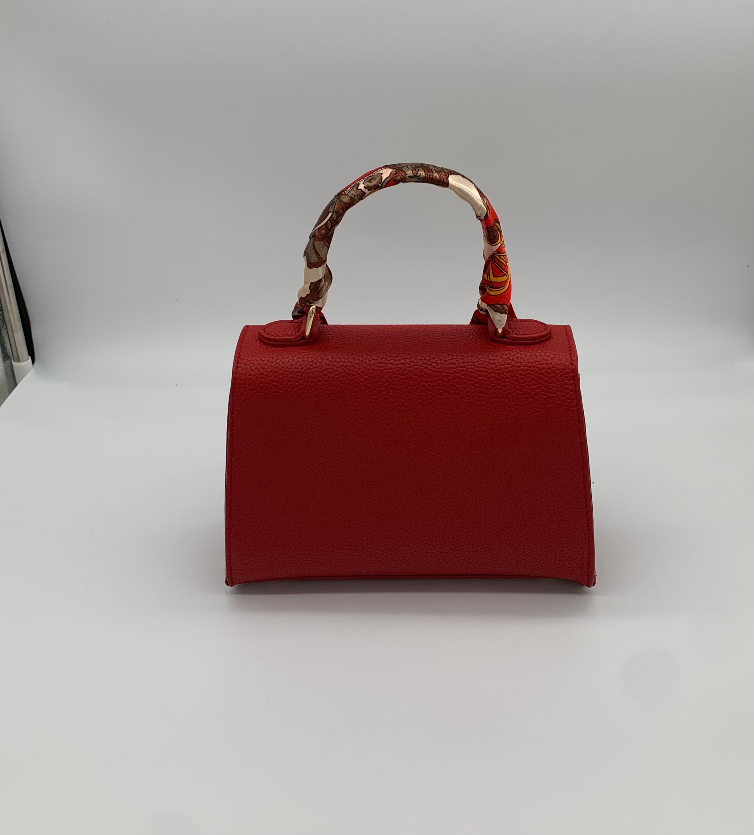 Bolso con cinta