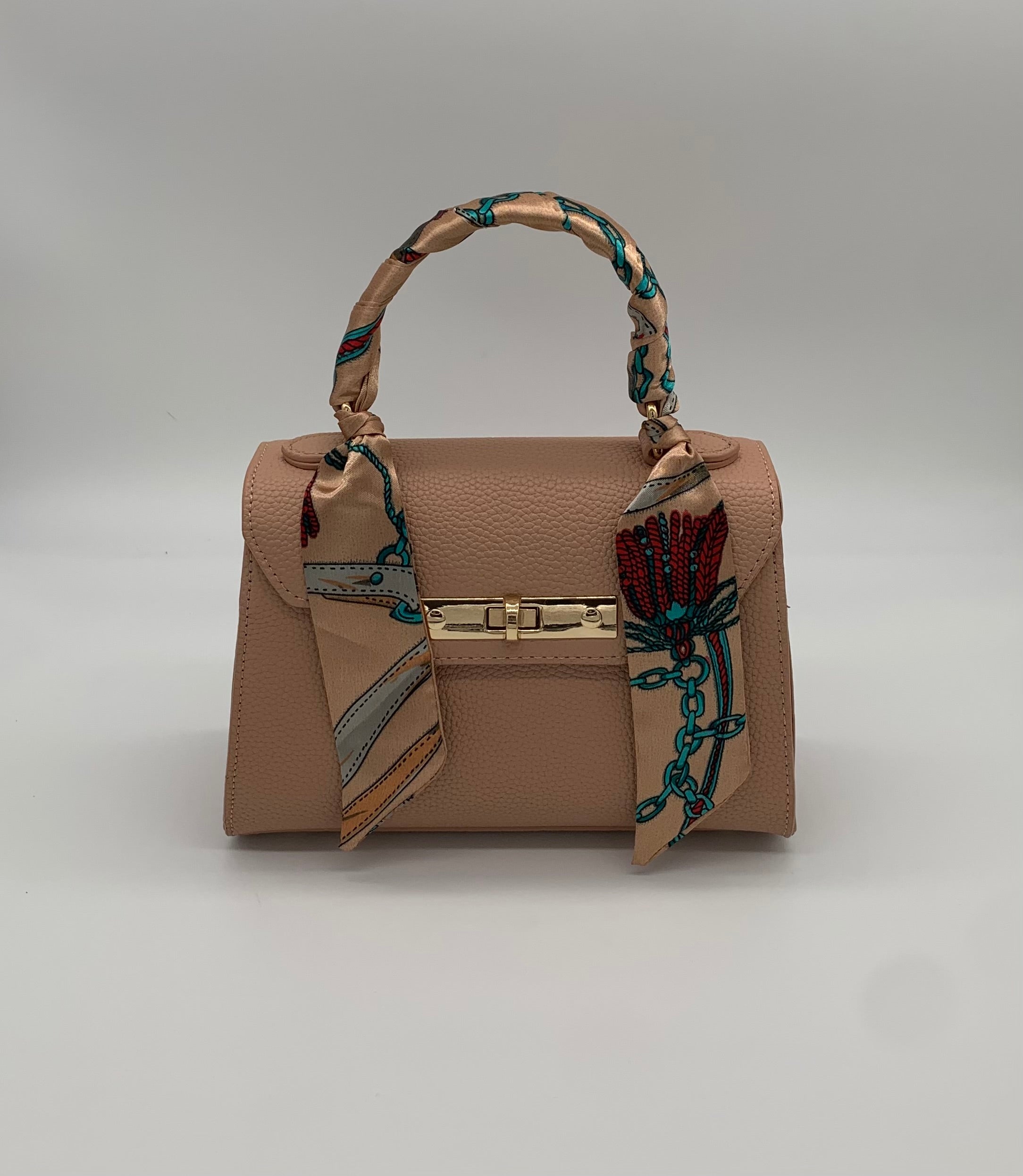 Bolso con cinta