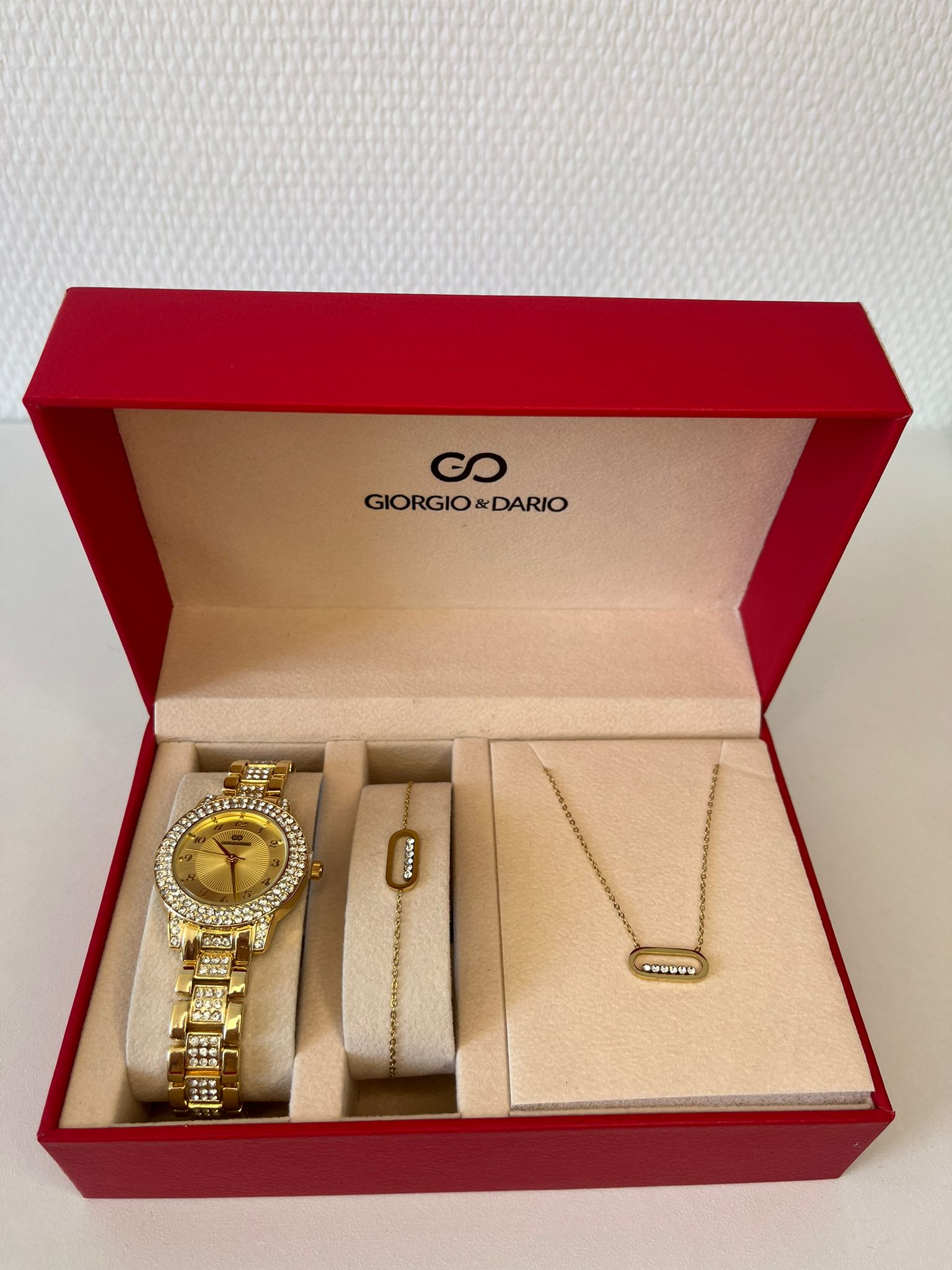 Conjunto de reloj para mujer con pulsera y collar de acero inoxidable dorado