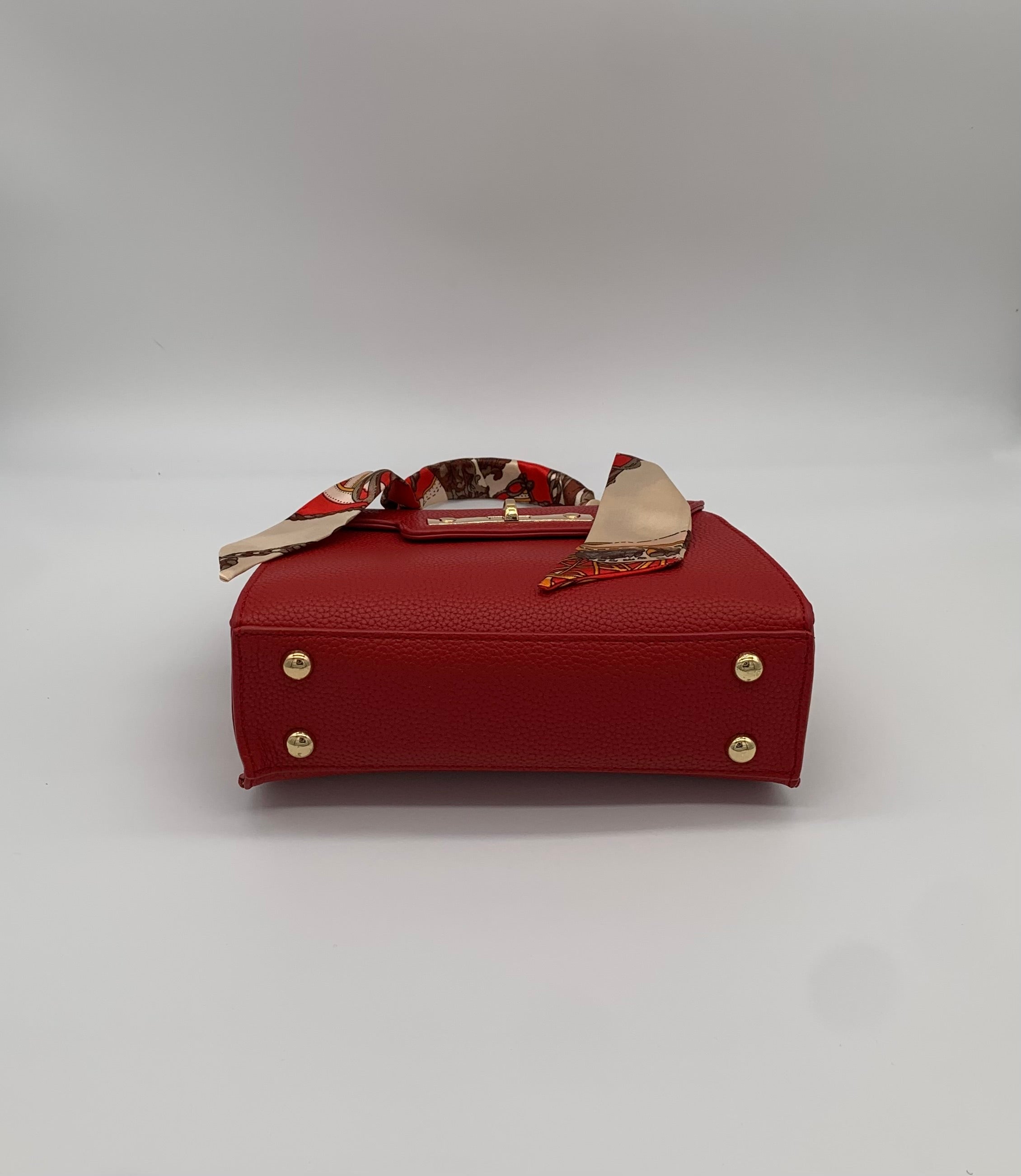 Bolso con cinta