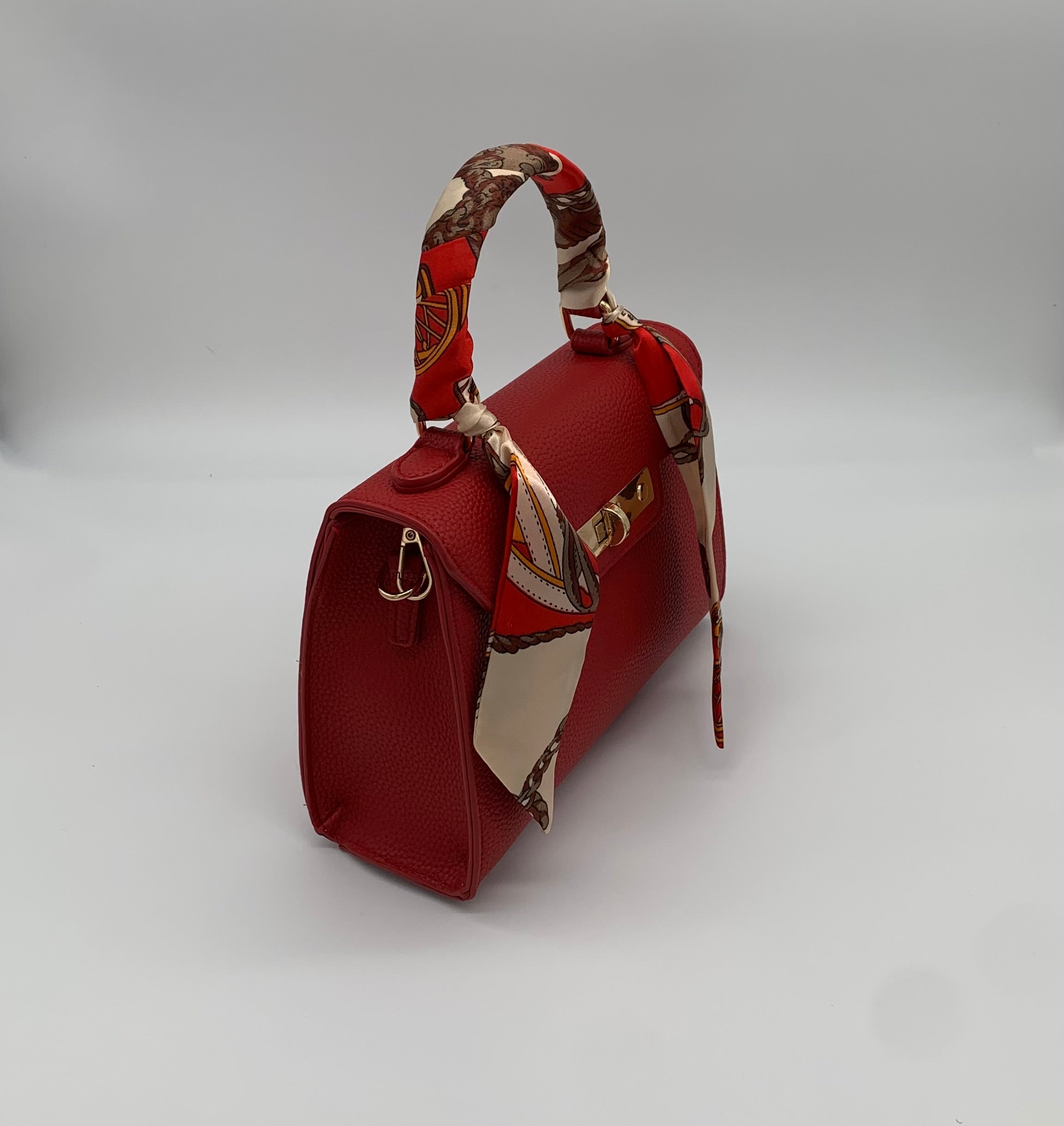 Bolso con cinta