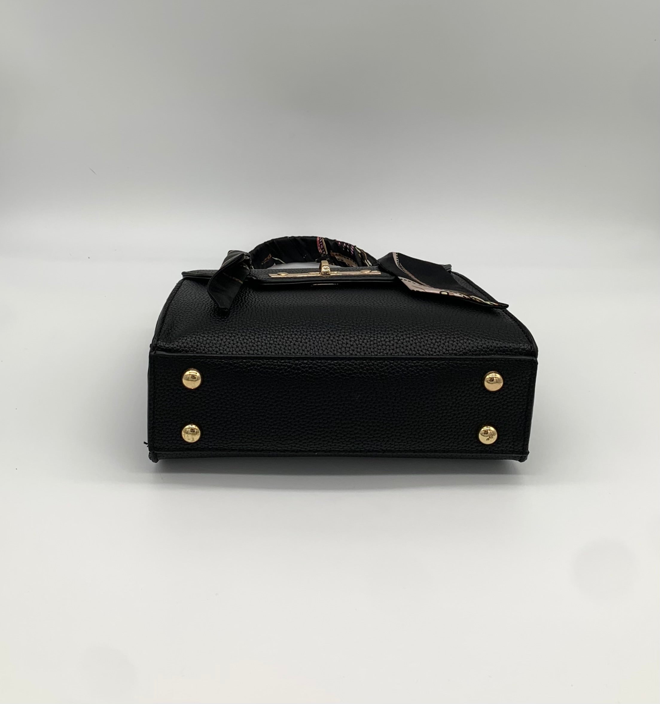 Bolso con cinta
