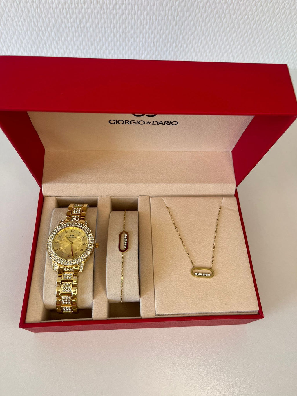 Conjunto de reloj para mujer con pulsera y collar de acero inoxidable dorado