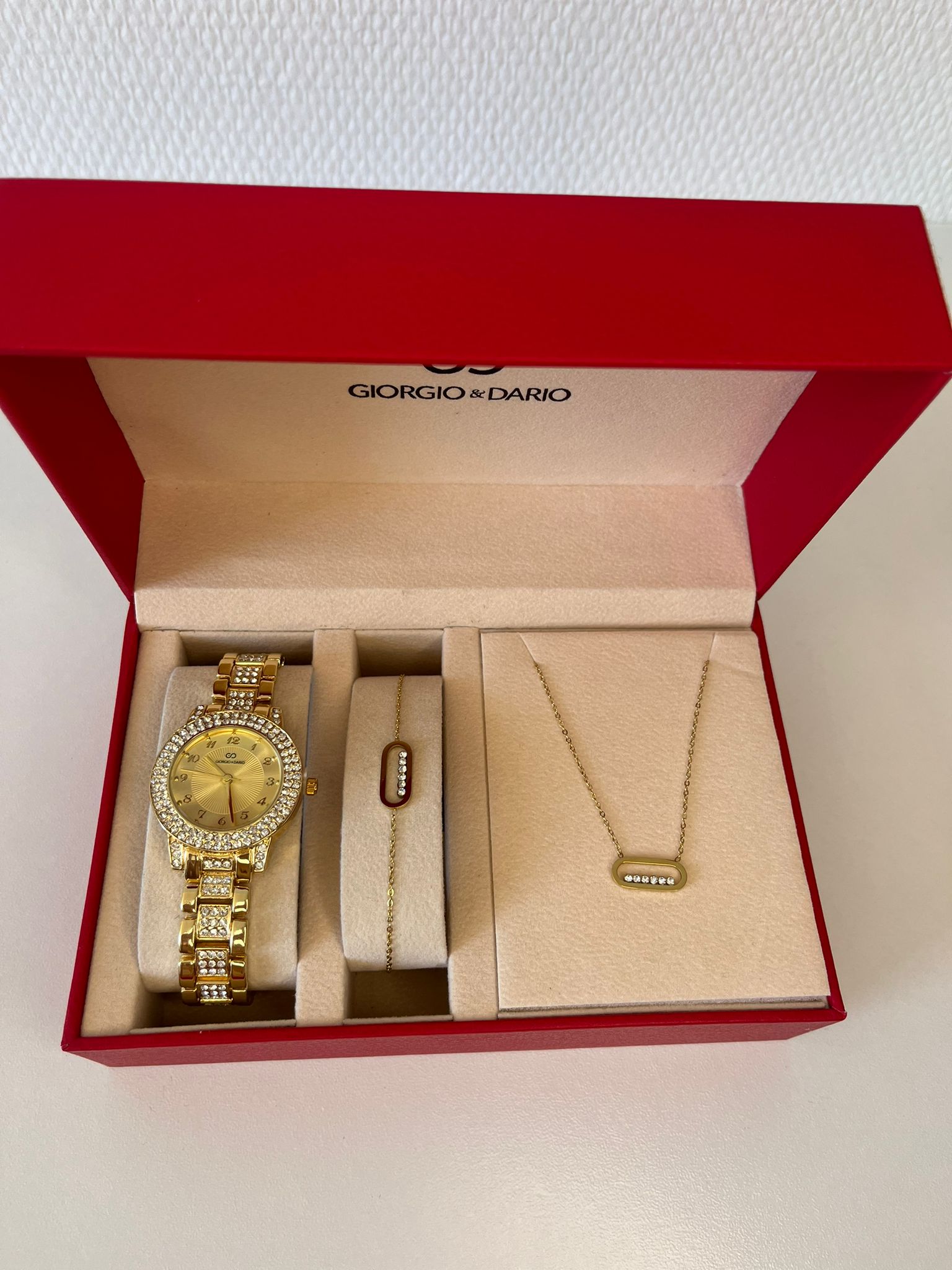 Conjunto de reloj para mujer con pulsera y collar de acero inoxidable dorado