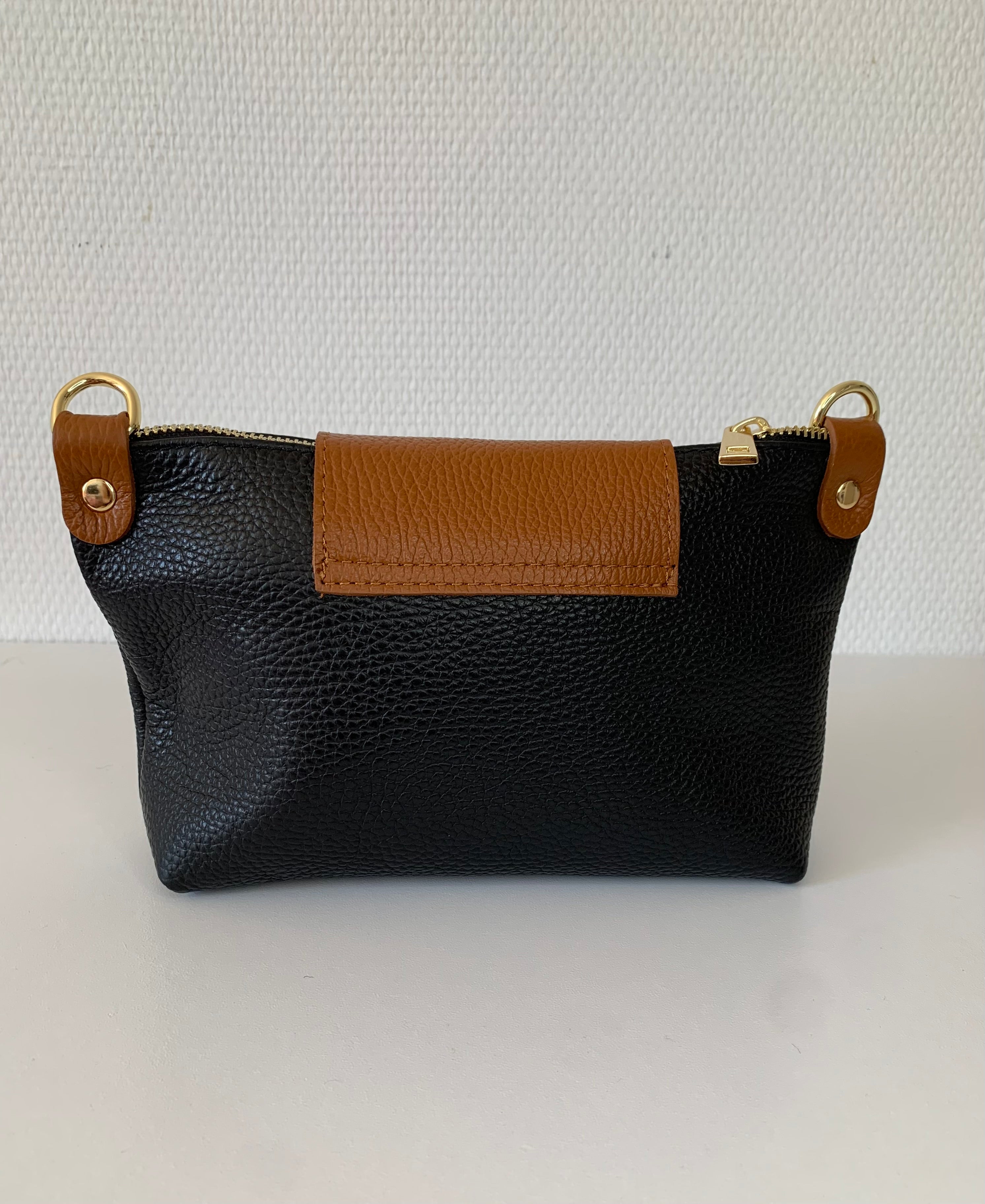 Bolso de piel fabricado en Italia