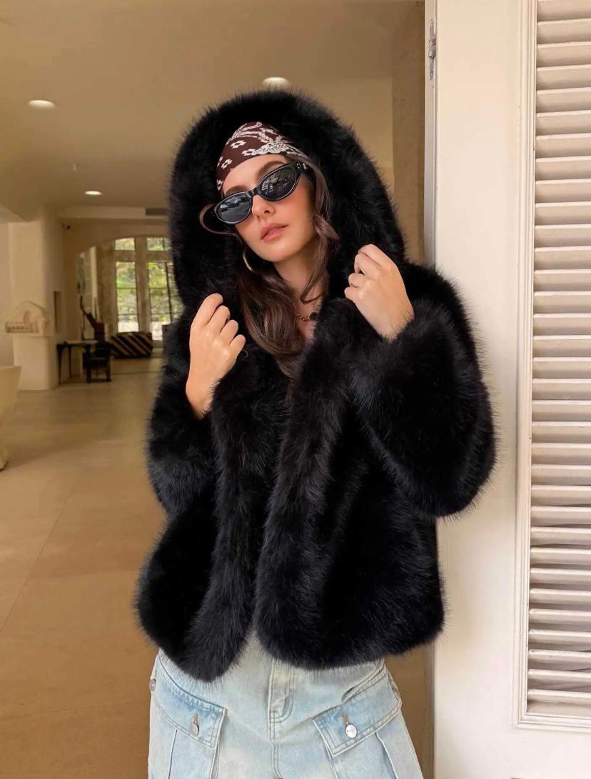 Manteau Fourrure à Capuche