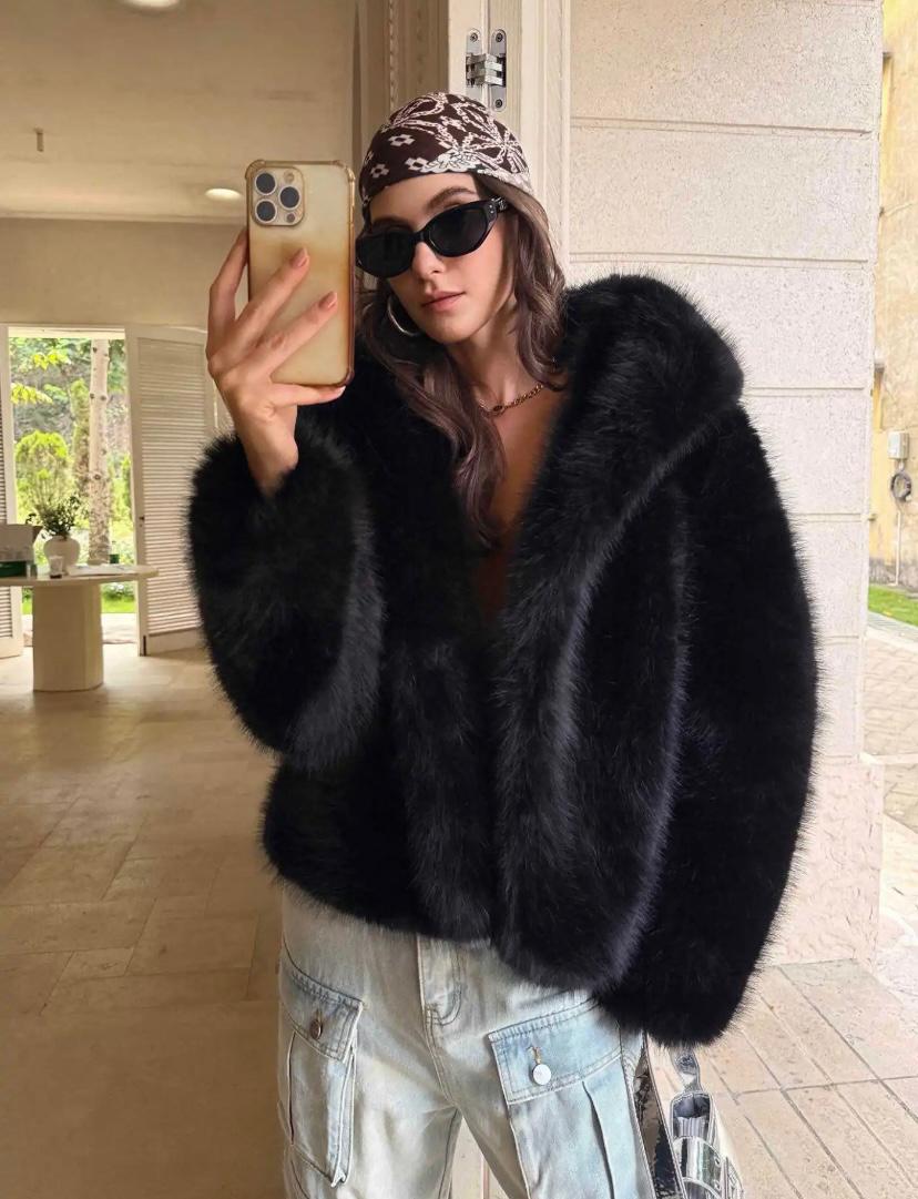 Manteau Fourrure à Capuche